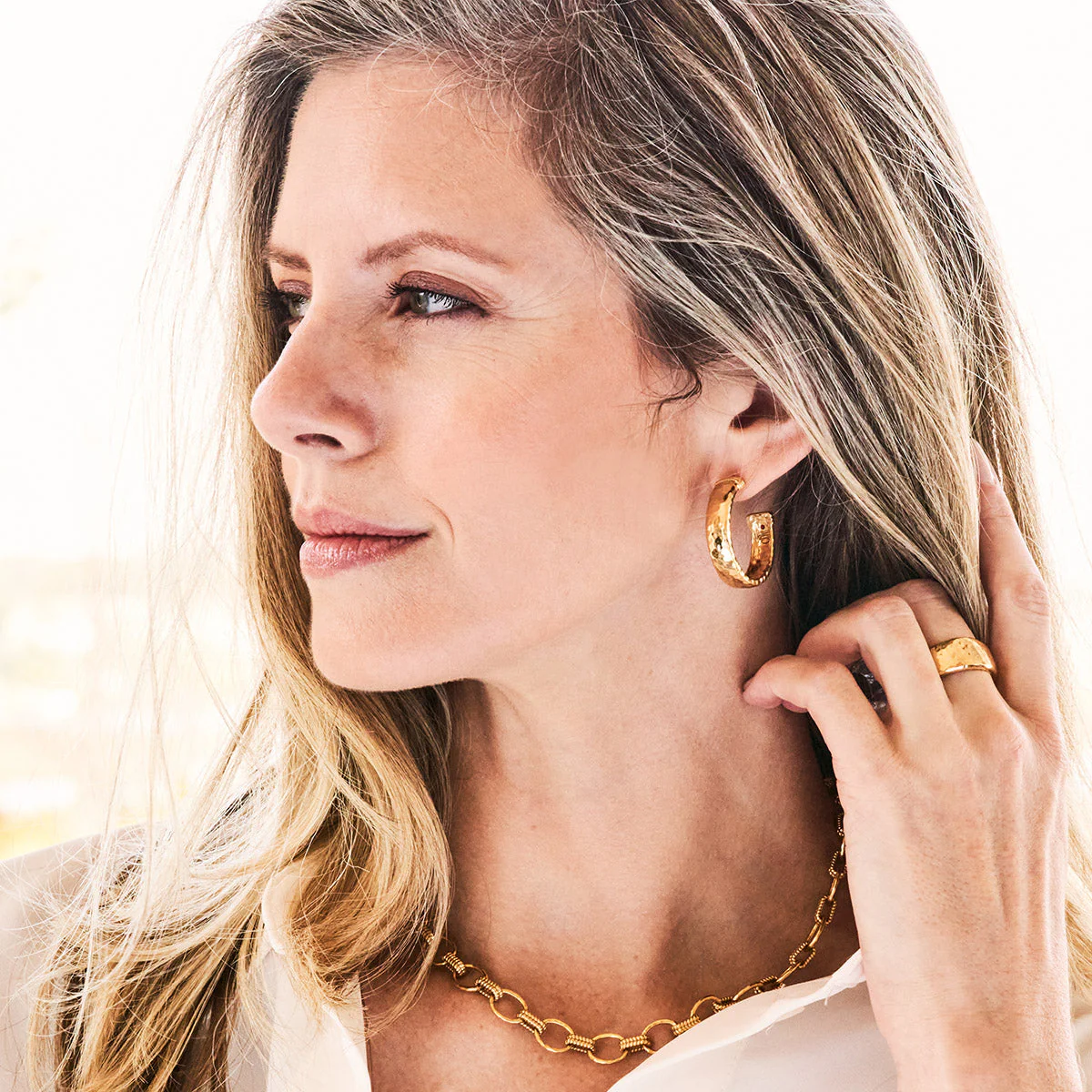 Capucine De Wulf Cleopatra Classic Medium Gold Hoop Earrings - Image 4