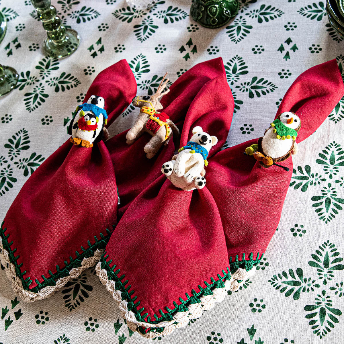Juliska Isadora Napkin Set/4- Red - Image 4