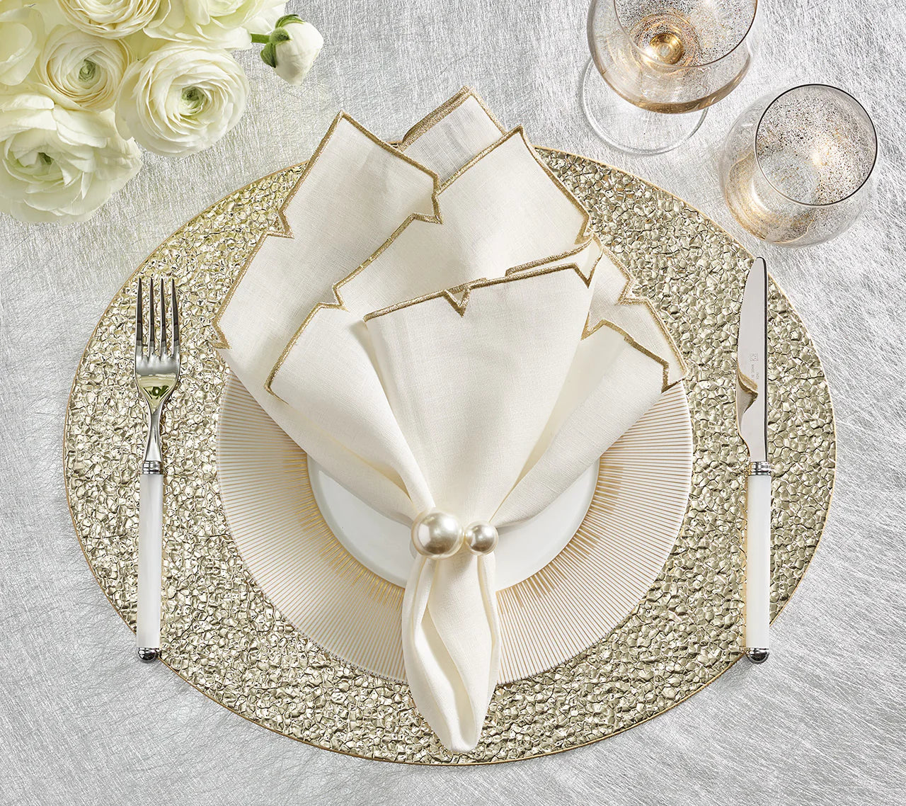 Kim Seybert Pearl & Gold Napkin Ring - Image 2